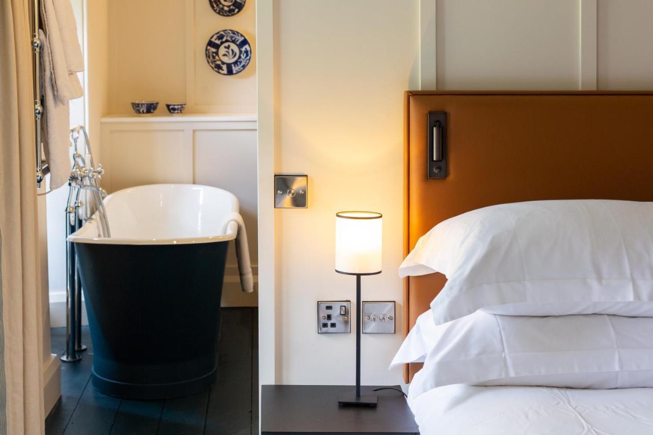 Grove Of Narberth Hotel Bagian luar foto